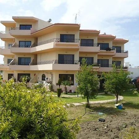 Lyristis Hotel *